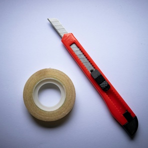 Металлический держатель для лезвий